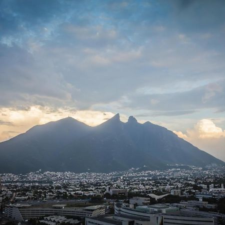 فندق One Monterrey Tecnologico المظهر الخارجي الصورة