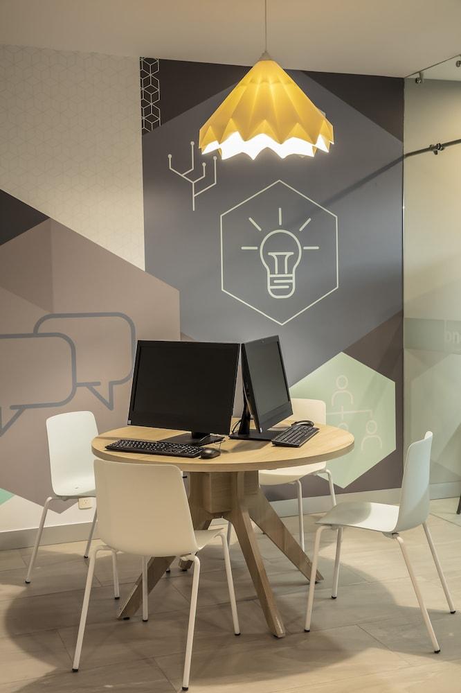 فندق One Monterrey Tecnologico المظهر الخارجي الصورة